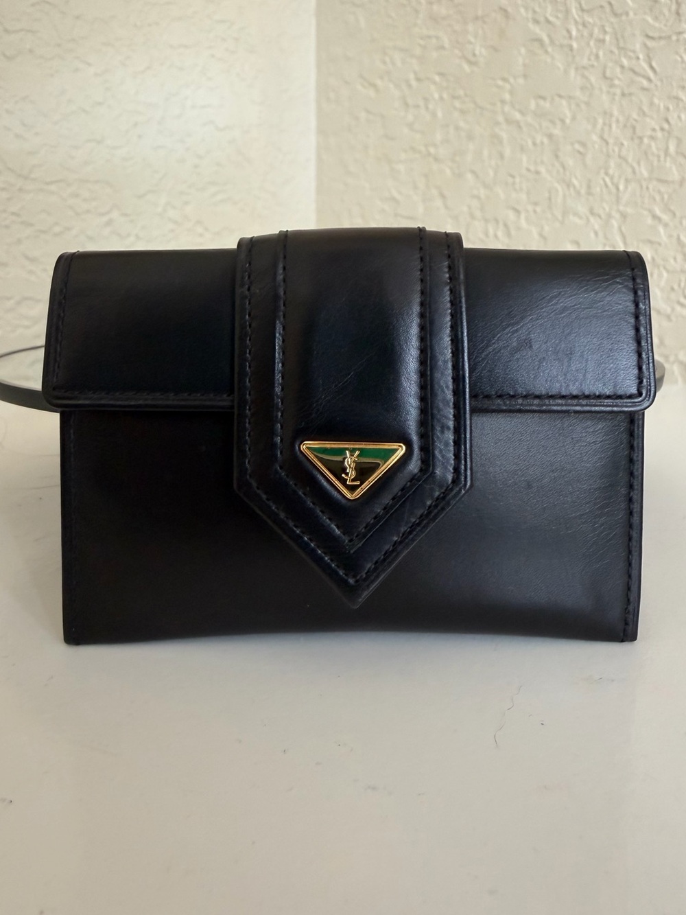 RARE Yves Saint Laurent (YSL) smooth black leather compact wallet cardholder